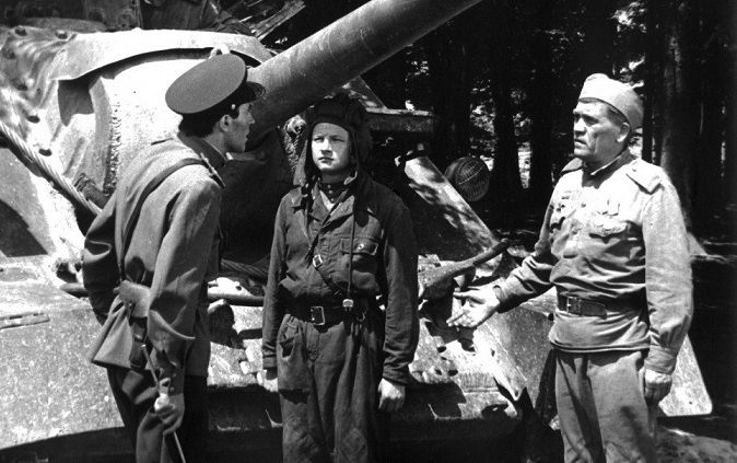 Выход данного фильма был приурочен к празднованию Дня Советской Армии и Военно-Морского флота.