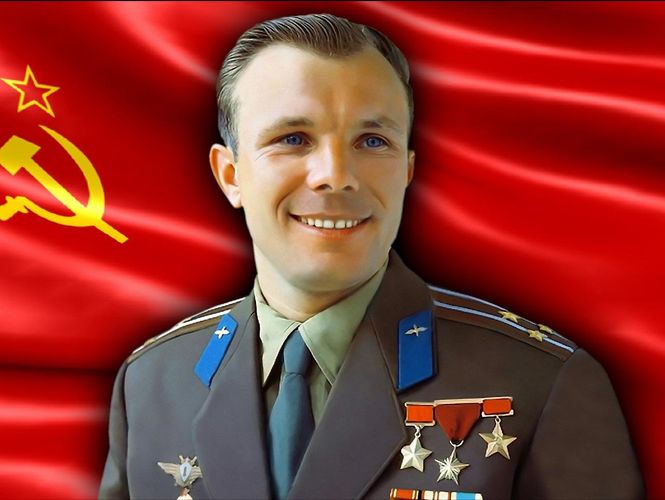 В каком году полетел в космос Юрий Гагарин?