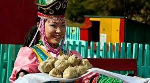   Позы или по-другому буузы — это традиционное бурятское и монгольское блюдо. Есть у него аналог и в китайской кухне. Это —...