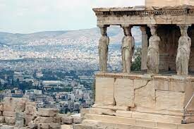 Афины названы в честь древнегреческой богини ...