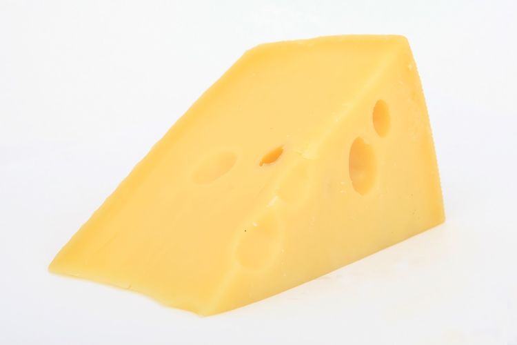 Как называются дырки в швейцарском сыре?