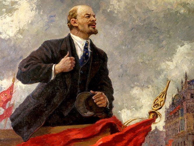 После революции при какой должности остался Ленин?