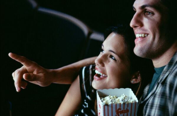 Вы с парнем решили сходить в кино. Кто выберет фильм?