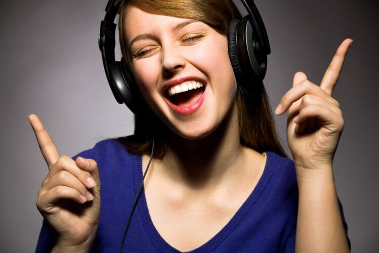 Любимая музыка улучшает вам настроение, даже когда вы в очень подавленном состоянии?