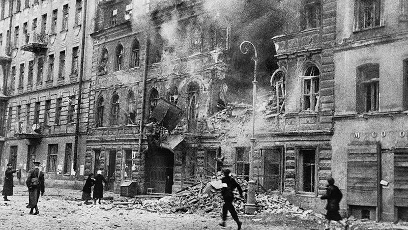 Сколько дней продолжалась блокада Ленинграда?