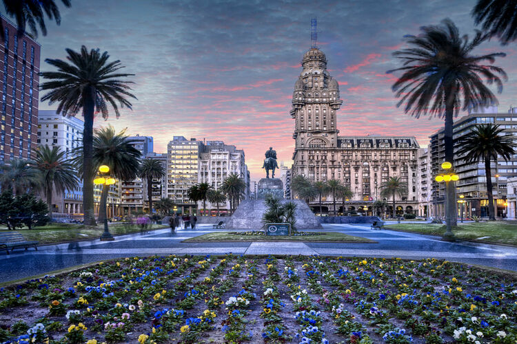 Столица Уругвая — это...
