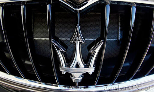 Что изображено на эмблеме автомобилей Maserati?