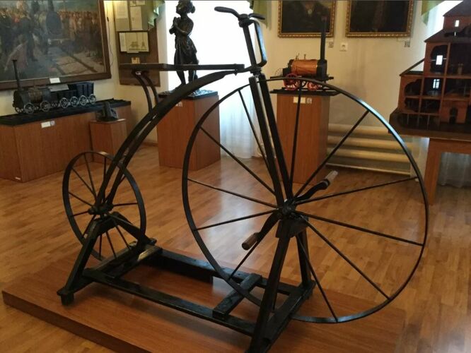Этот русский изобретатель считается создателем первого в мире двухколесного велосипеда. 