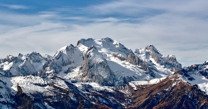 Как называется самая высокая гора в мире?