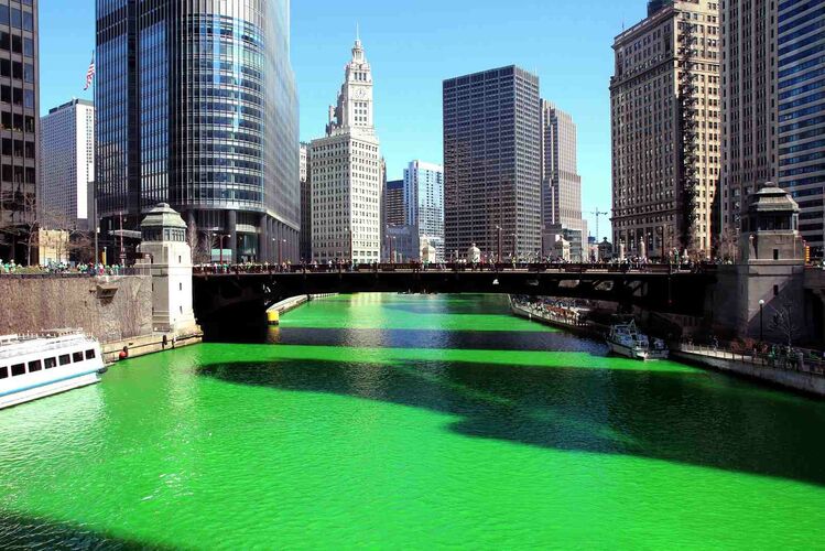 Инженеры XIX века направили течение реки Чикаго вспять.