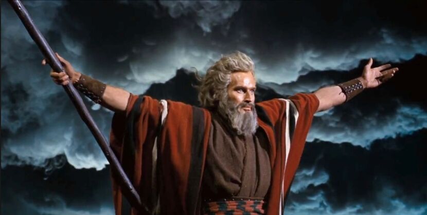 На какой горе Моисей получил Десять Заповедей?