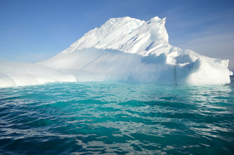 Как называется континент, покрытый вечными льдами?