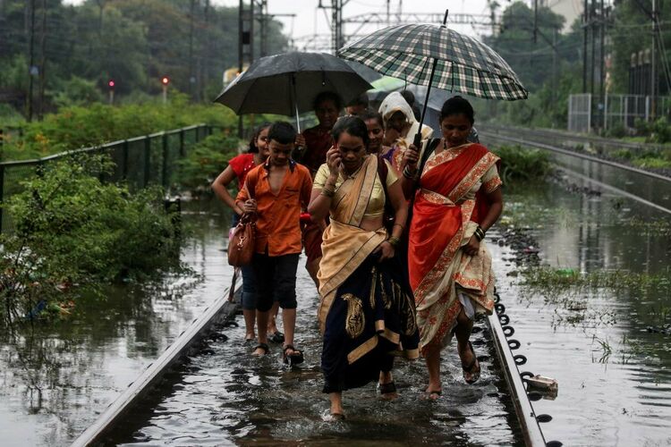 Больше всего дождей в Индии идёт летом.