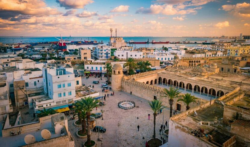 В какой стране можно найти город Тунис?