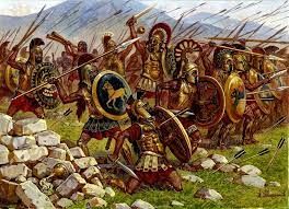 Как назывался большой круглый щит греческих воинов?