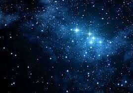 У всех звезд в скоплении одинаковое происхождение и почти одинаковое что-то еще. Что?