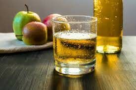 Какой алкогольный напиток делают из яблок?