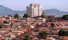 Сколько людей живет в столице Камеруна - Яунде?