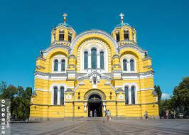 Кто из известных русских художников расписал Владимирский собор в Киеве?