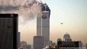 Атака террористами Всемирного торгового центра в Нью-Йорке состоялась ...