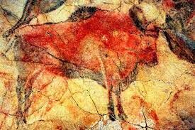  В 1879 году археолог Марселино-Санс  наткнулся на пещеру, которая была украшены рисунками древних людей. Как она называется?