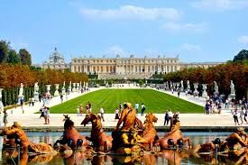 Чем был Версаль с 5 октября 1870 г. по 13 марта 1871 г.?