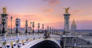 Какой мост в Париже открывал русский император Николай II в 1900 году?