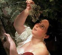 Известная картина «Итальянский полдень», на которой изображена девушка с гроздью винограда, принадлежит кисти...