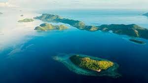  Какое государство расположено на более чем 17 000 островах?