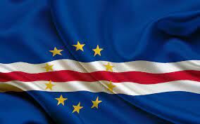   Это государство расположено на островах Зелёного Мыса в Атлантическом океане. Чей это флаг?