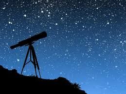 Кто из учёных первым использовал телескоп, чтобы наблюдать за небесными телами?