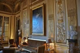Чем был дворец Пале-Рояль при Людовике XIV и его преемниках?