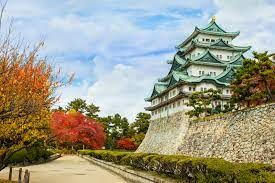 В каком году в Японии был построен замок Нагоя?