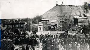 В какой губернии был расположен посёлок Мотовилиха, где происходило Декабрьское восстание 1905 года?