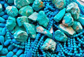 Название этого минерала заимствовано из французского языка, на котором оно означает «турецкий камень»...