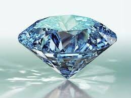  Этот хрупкий драгоценный камень обладает самой высокой твёрдостью среди минералов.
