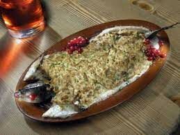  Одним из традиционных блюд карельской кухни является калакейтто. Это —...