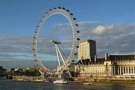  Какое колесо обозрения в 2006 году стало считаться самым высоким в мире, обогнав Лондонский глаз?