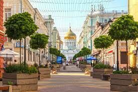 В России существует два города, носящих славное имя Ростов. До какого из них от Москвы будет 959,02 км?