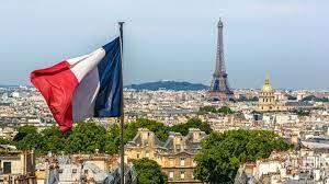 Какой национальный праздник празднует Франция 14 июля?