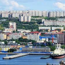  Какой крупный российский морской порт расположен на побережье Баренцова моря?