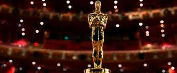 Какой фильм 2020 года получил премию «Оскар» в номинациях: «Лучший фильм», «Лучшая режиссура» и «Лучшая актриса»?