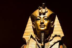 Какой фараон объединил верхний и нижний Египет в единое царство?