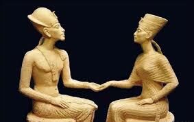   Какой фараон был первым в истории правителем Египта придерживавшимся монотеизма?