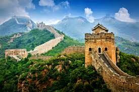 Когда было начато строительство Великой Китайской стены?