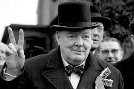 Уинстон Черчилль назван величайшим британцем в истории. В какой категории он стал лауреатом Нобелевской премии?