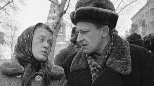 Кто сыграл главную мужскую роль в советском кинофильме «Зигзаг удачи»?