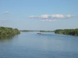   Как называется один из городов на реке Обь?