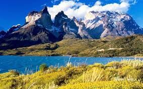  Через какую страну проходят горы Анды?