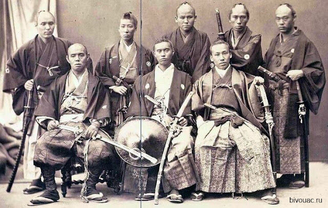 В каком веке жил самурай Ходзё Удзицуна? 